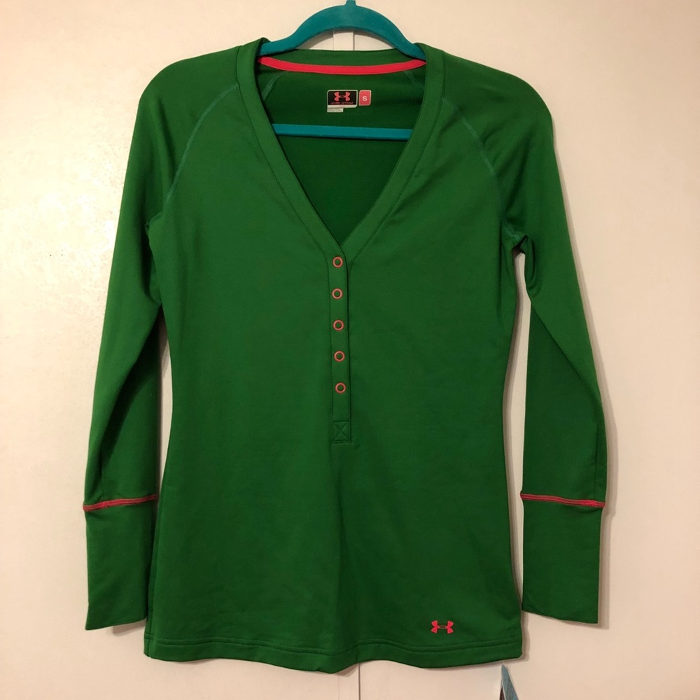 Women’s Under Armour shirt